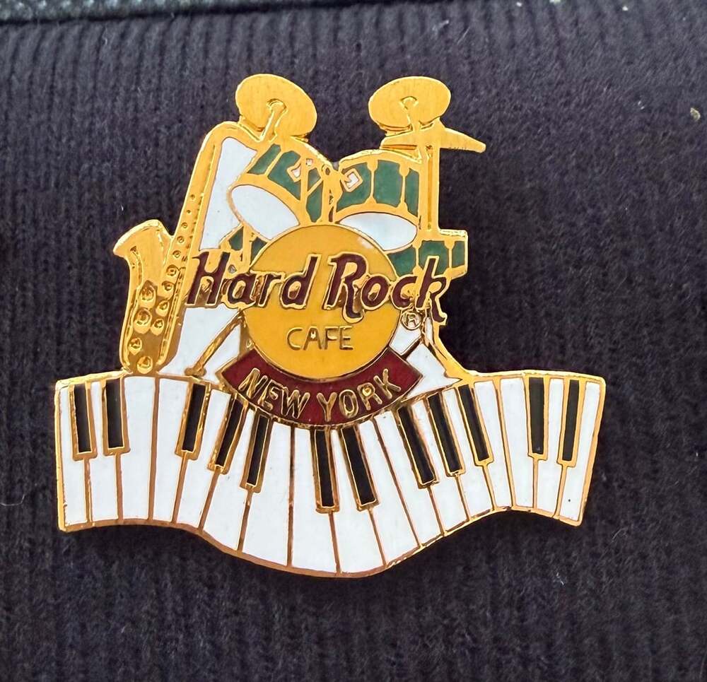 Hard Rock Cafe - New York Piano Pin